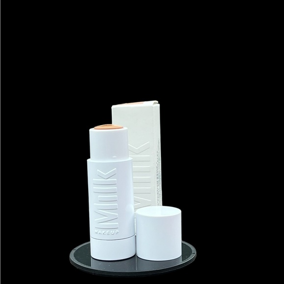 Milk Makeup Flex Foundation Stick  Medium Coverage Natural Look Blendable - Picture 5 of 12